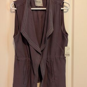 Mudd Sleeveless Open Front Vest in Dk. Gray